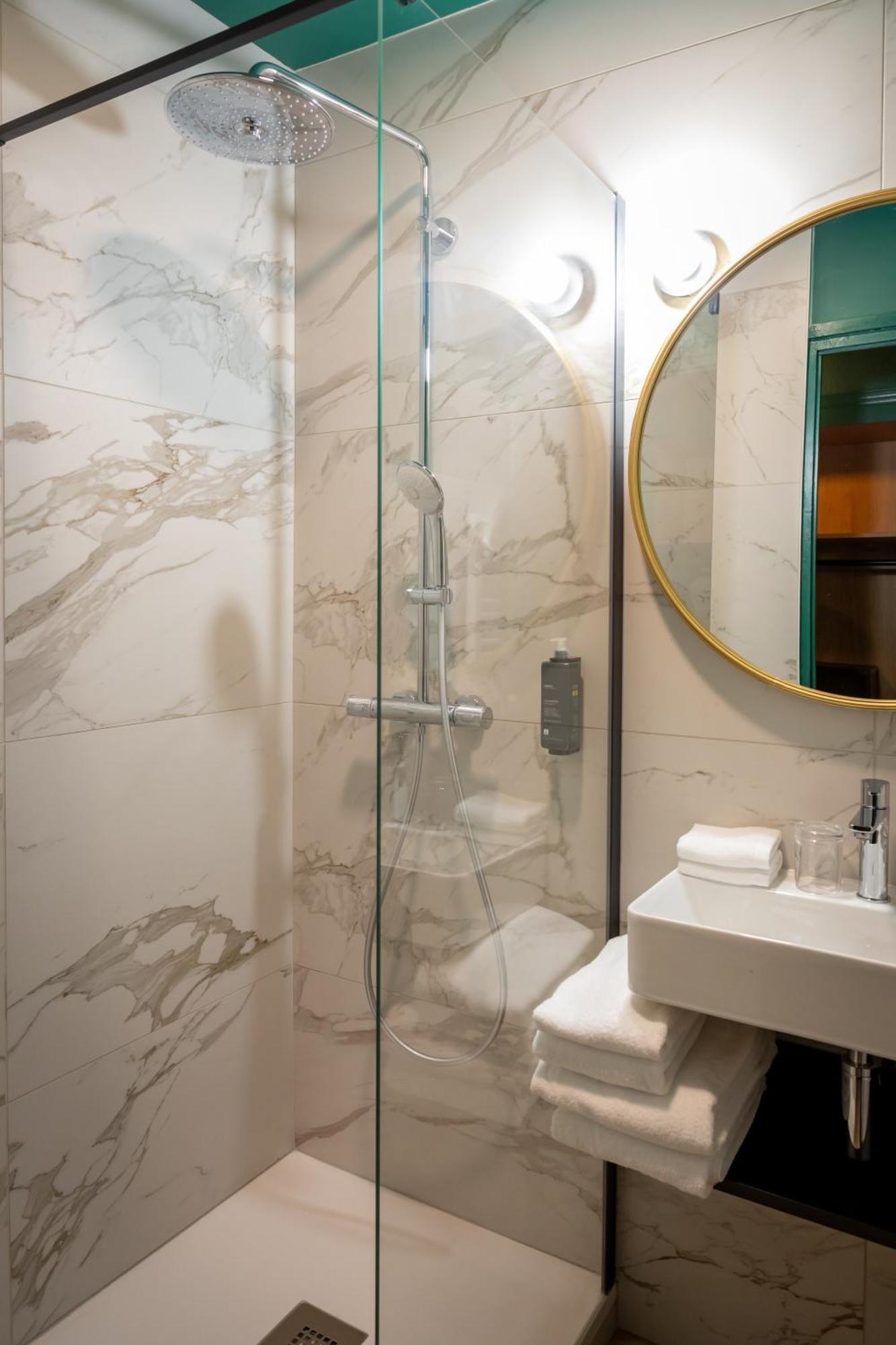 Brit Hotel Kara Sainte Anne D'Auray الغرفة الصورة